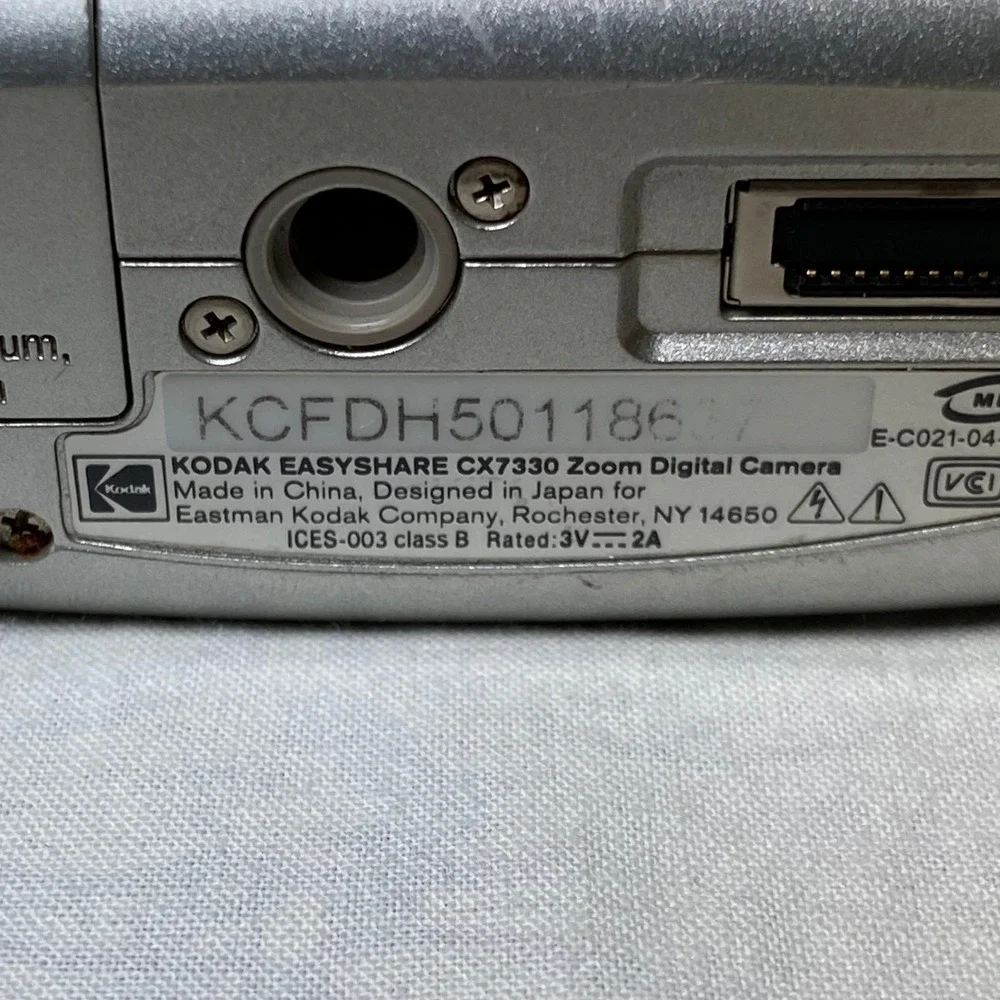 Kodak EasyShare CX7330 3.1MP Digital Camera Tested Works Box Case Cable